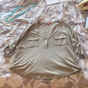 Guess T-shirt with pocket